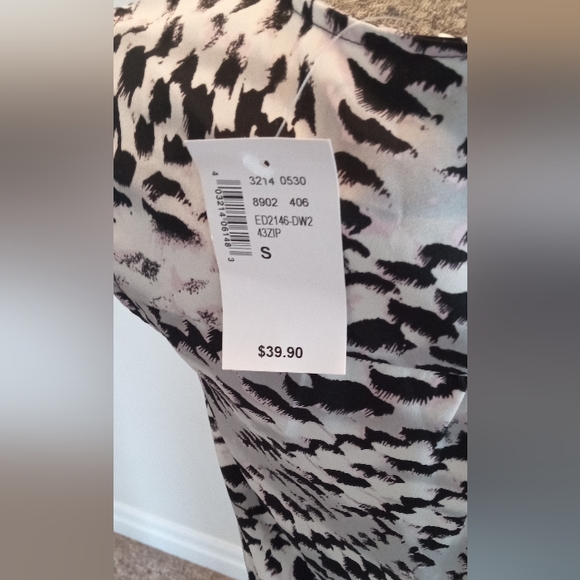 NWT Ricki's Top - Picture 6 of 6